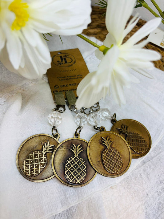 Pesa Mantel de Metal x4