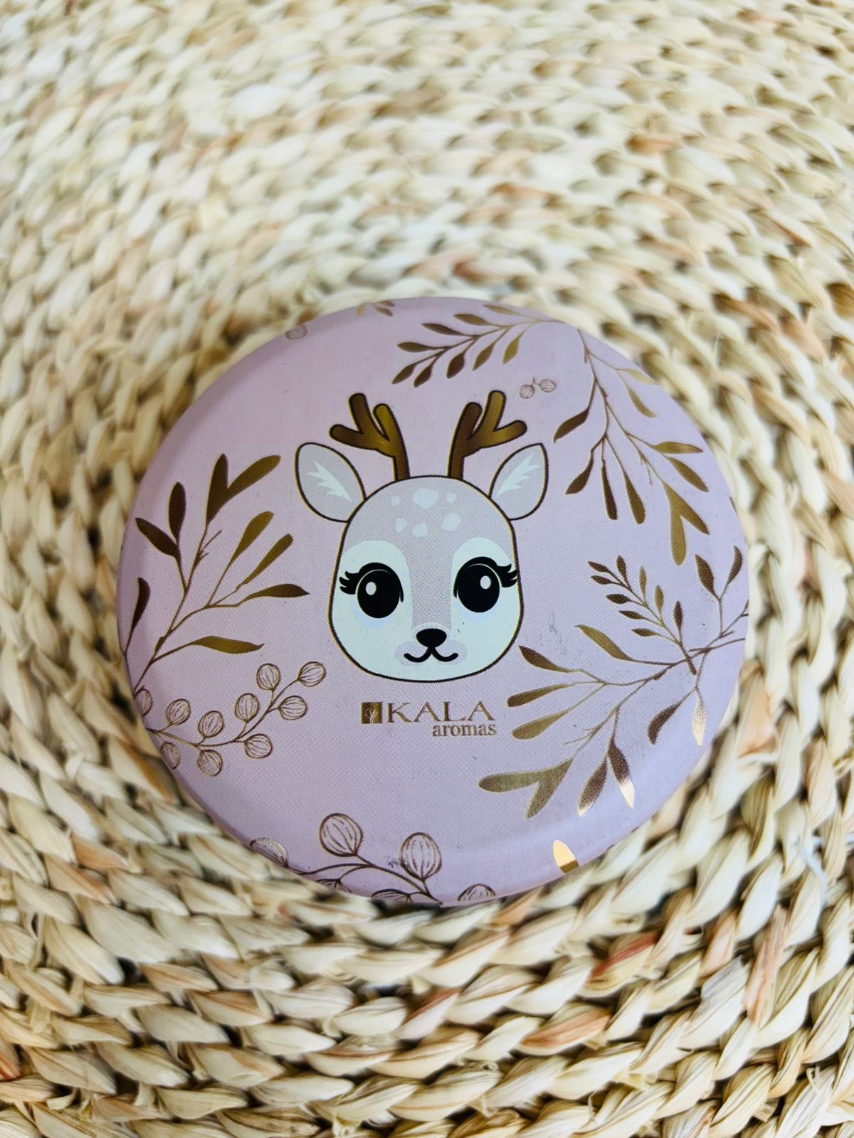 Lata Rosa KALA con Jabón Labrado