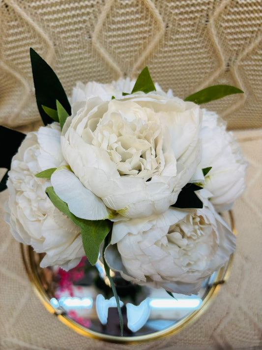 Ramo Corto de Peonias Blancas