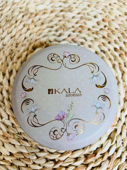 Lata Beige KALA con Jabón Labrado