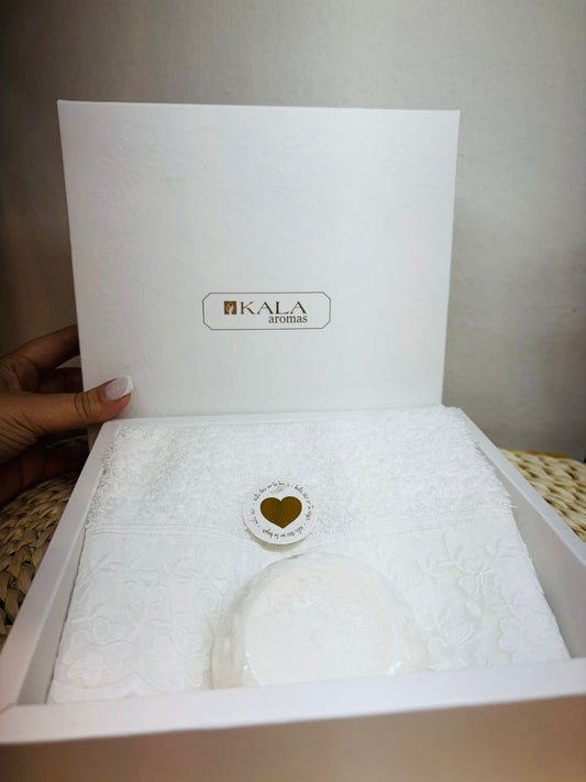 Set KALA Toalla de mano + Jabón